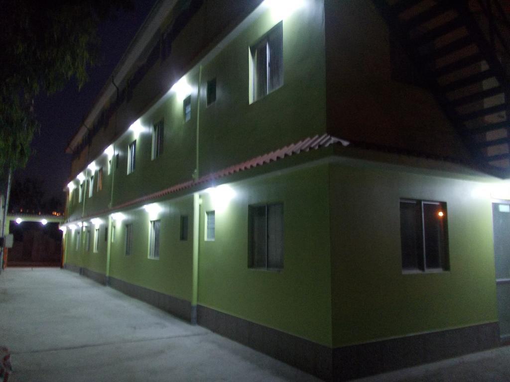 Hotel Esmeralda Валенар Екстериор снимка