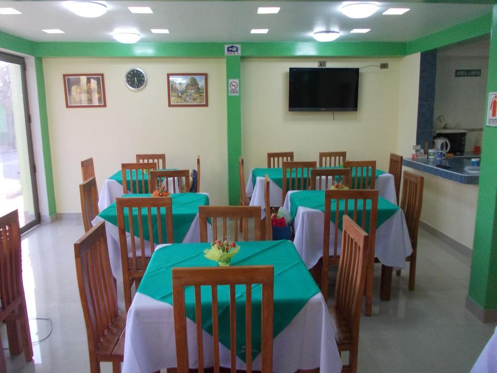 Hotel Esmeralda Валенар Екстериор снимка